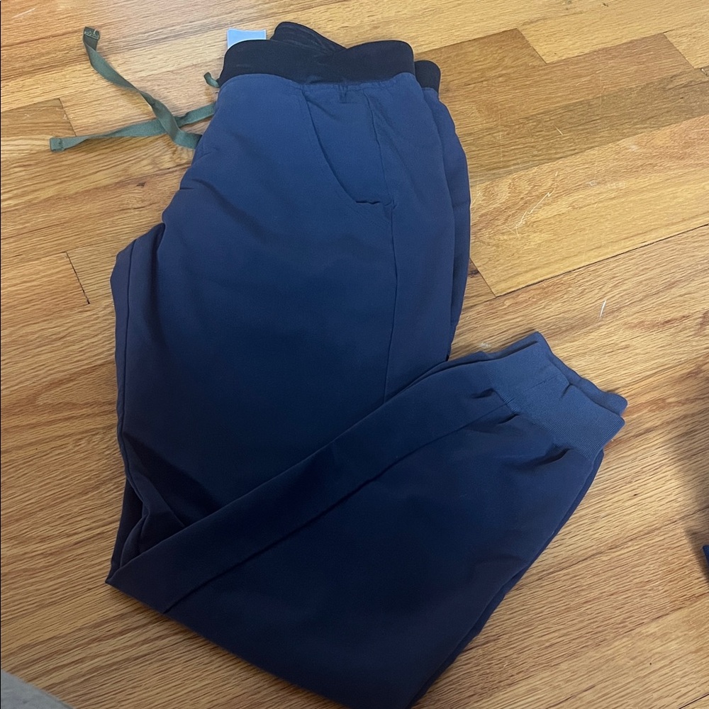 Womens “quiet” Navy zamora size XS